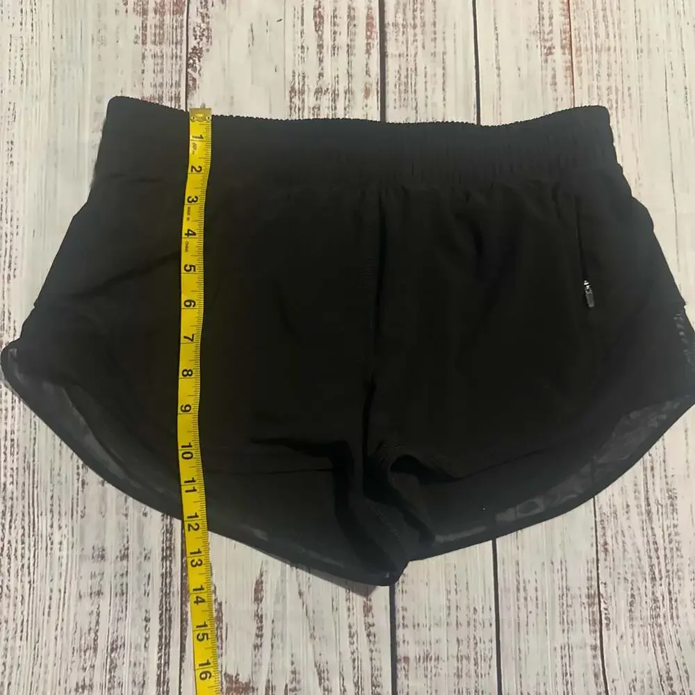 Golden by Aritzia MoveTech Legacy Low-Rise Mesh Running Shorts Size 6 - Picture 4 of 5